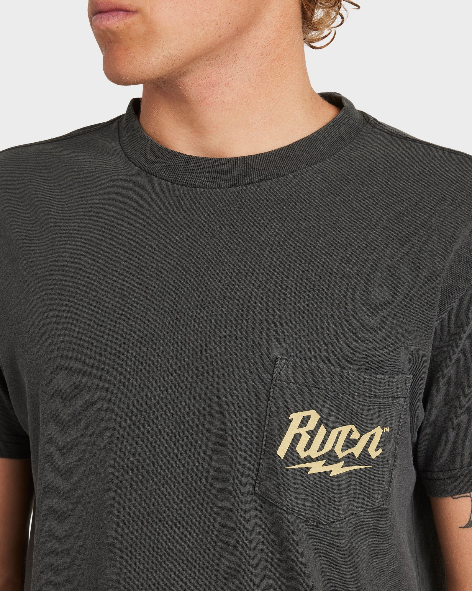 Mens Rvca Shock Pock T-Shirt
