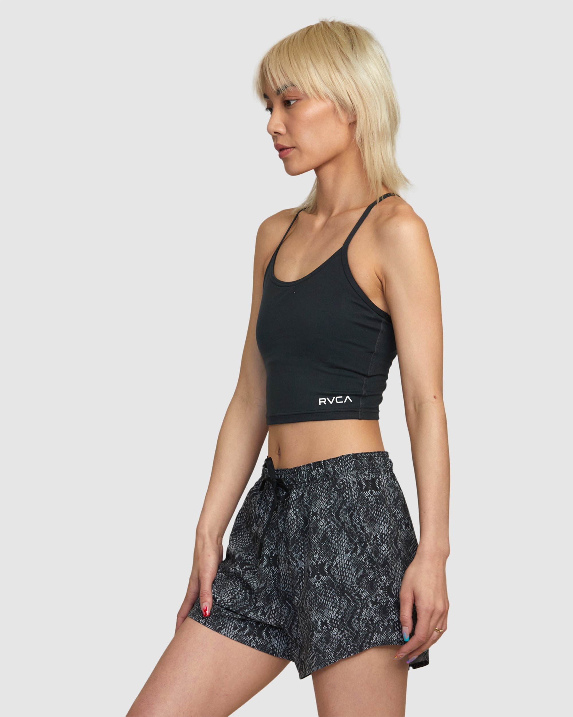 Womens VA Essential Yogger 12