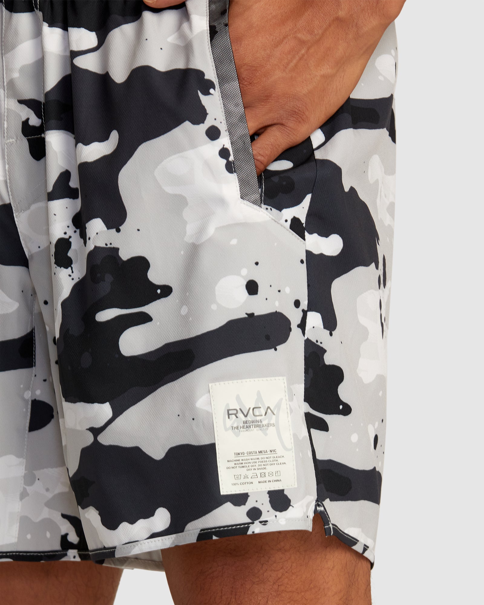 Mens Stash Yogger Stretch 17" Walk Shorts