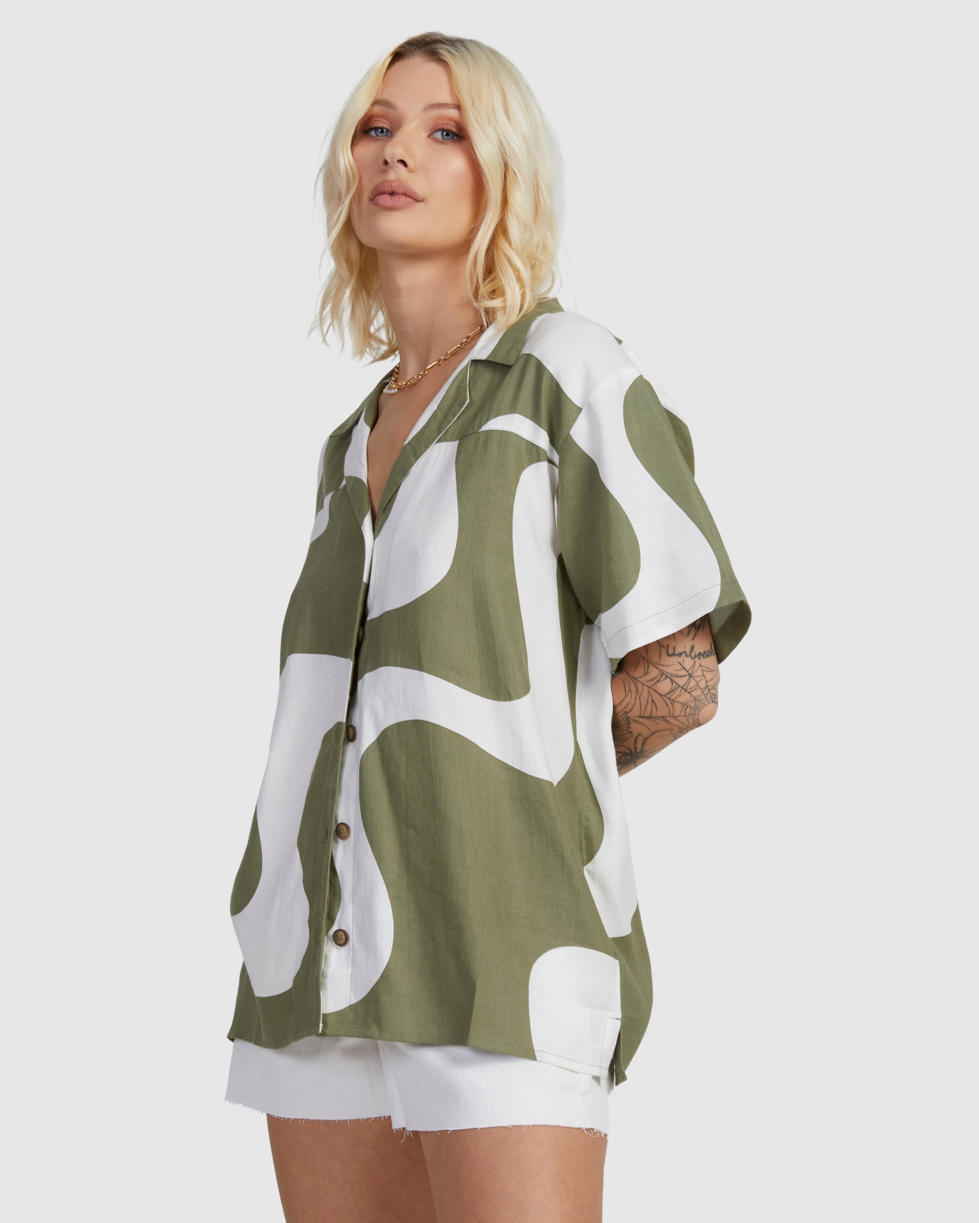 Womens Waves Overshirt