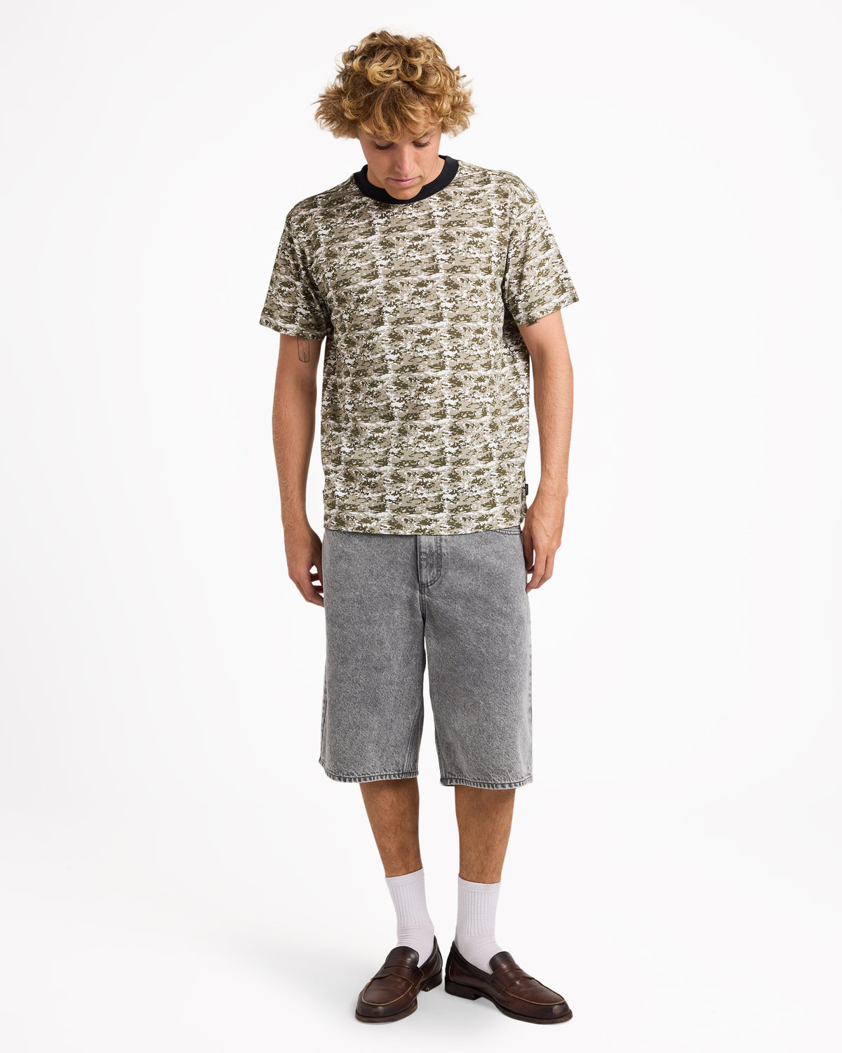 uvyds03004_rvca_smaw_frt9