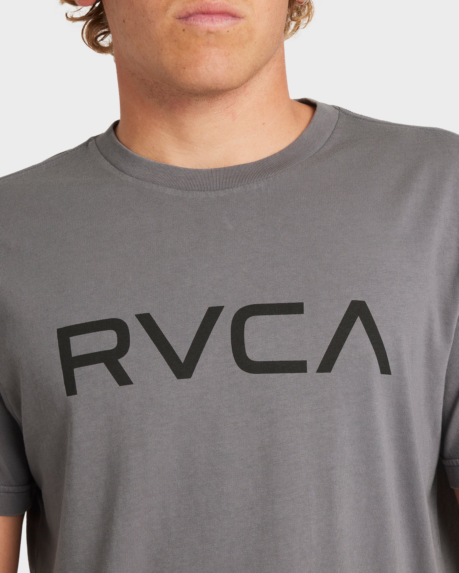 Mens Big Rvca T-Shirt