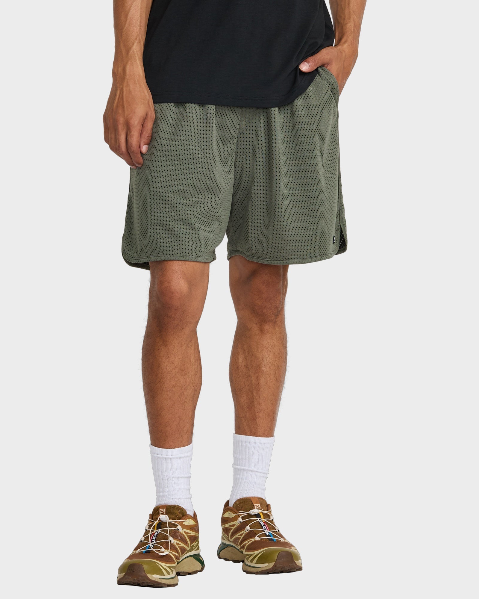 Mens VA Essential Mesh 18" Walk Shorts