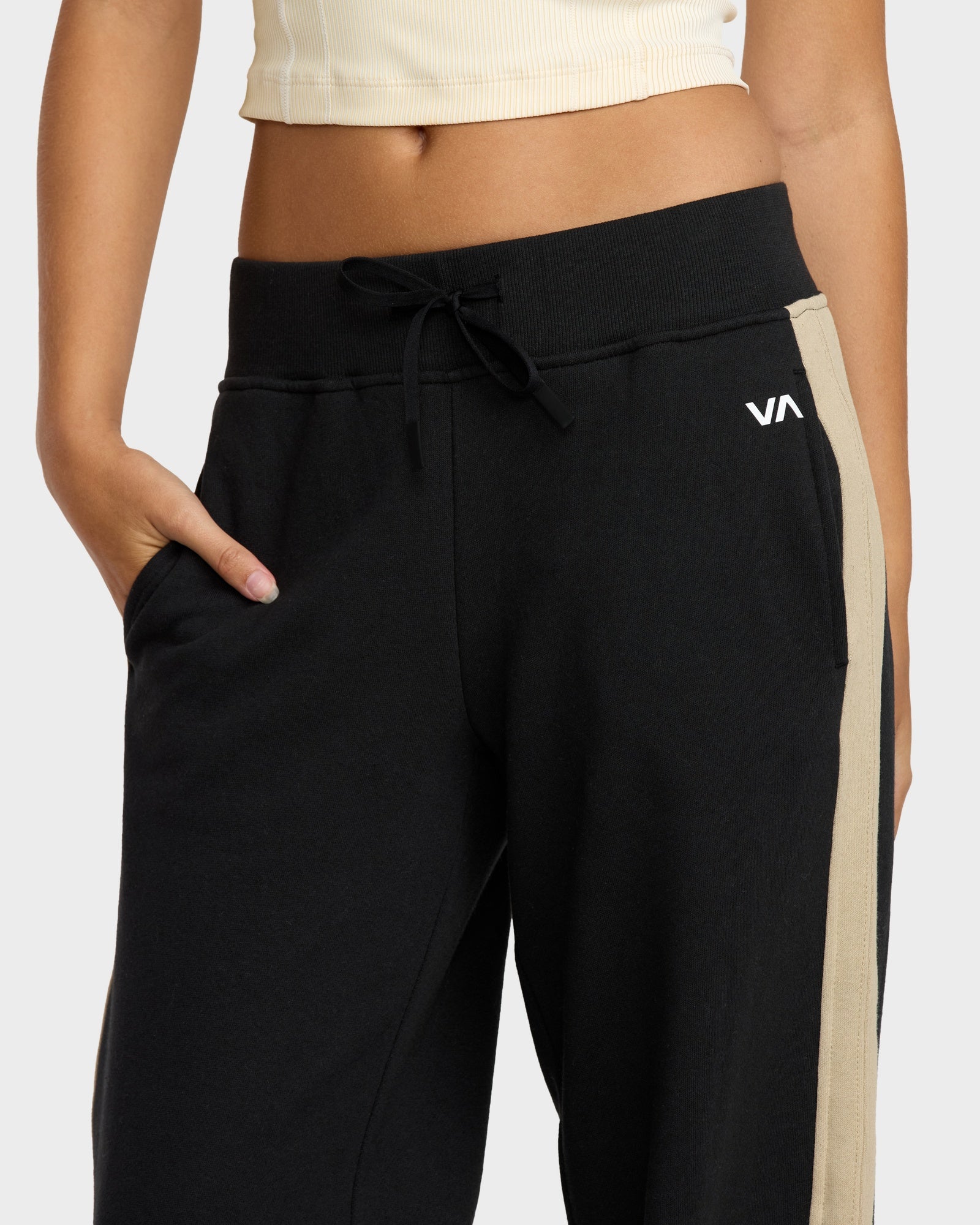 Womens Bench Warmer Elastic Waist Pants