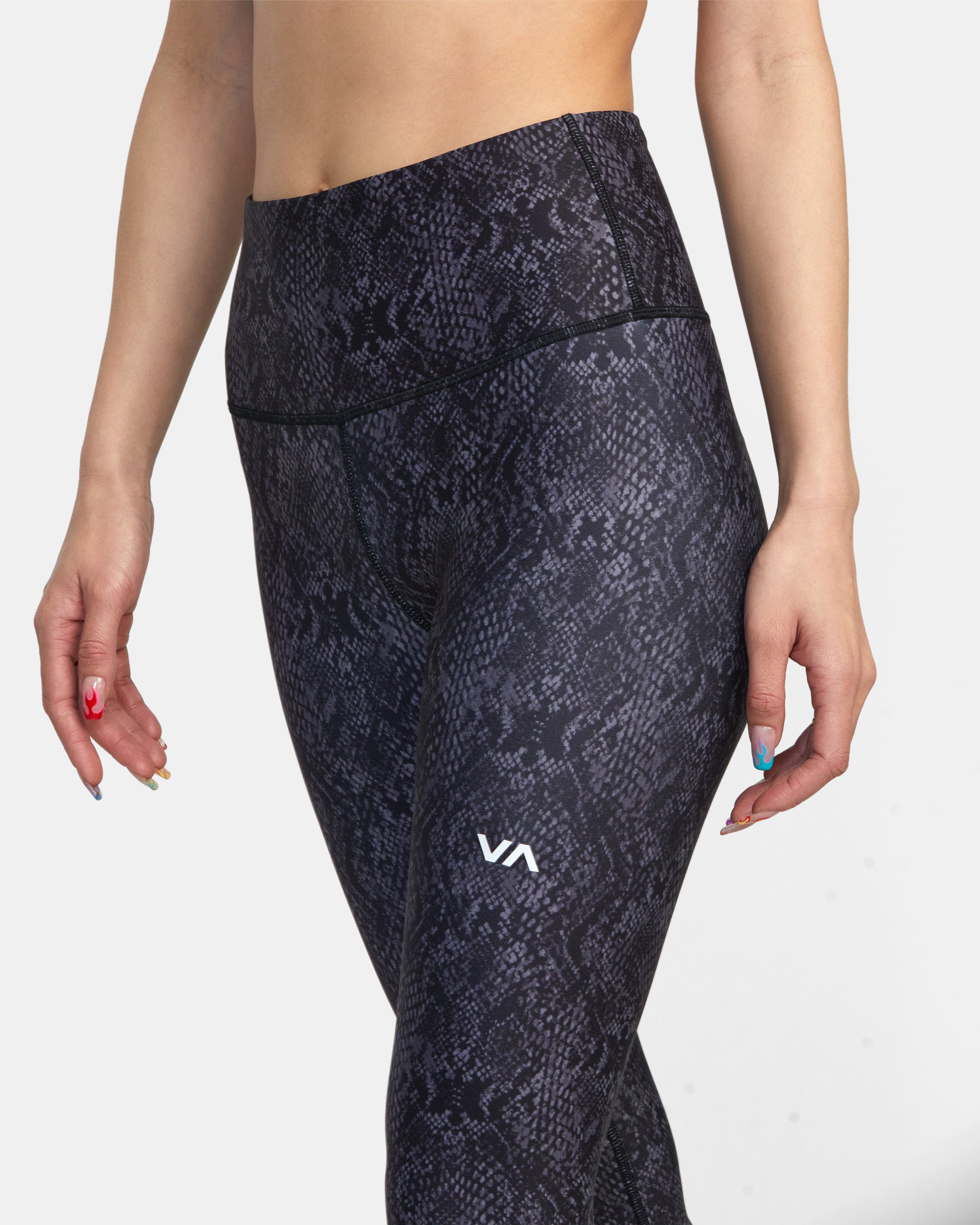 VA Essential Workout Leggings