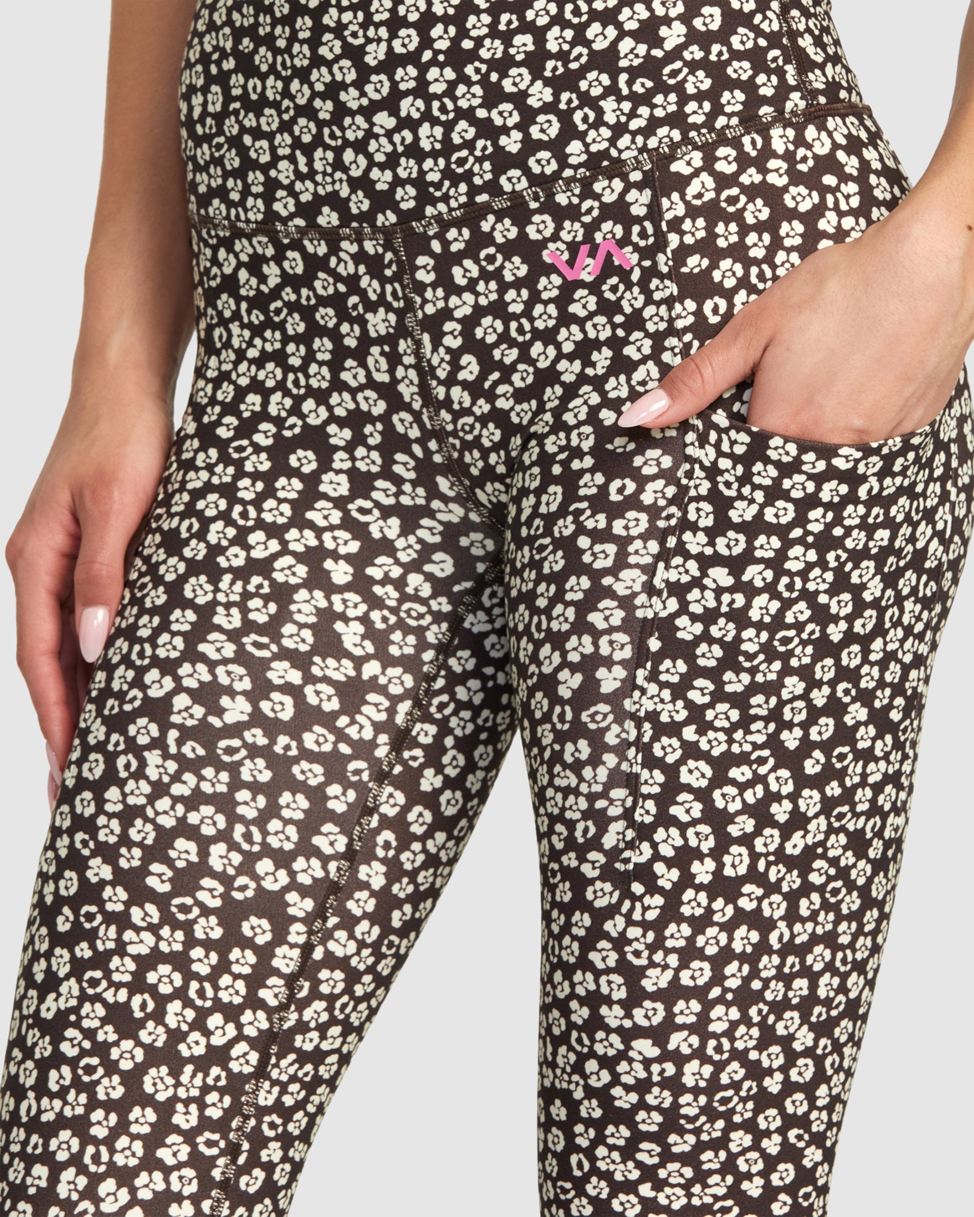 Womens VA Essential Pocket Legging II