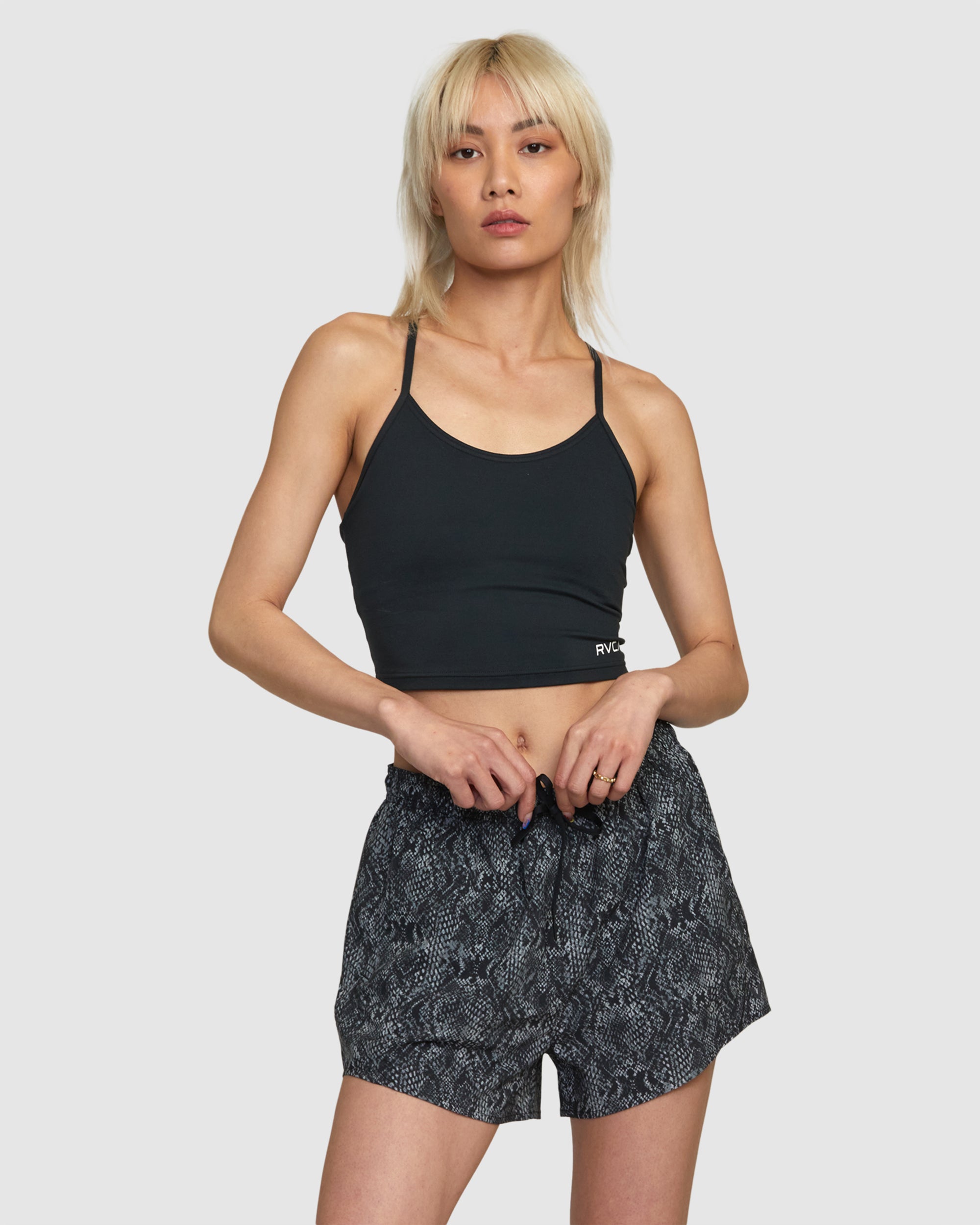 Womens VA Essential Yogger 12