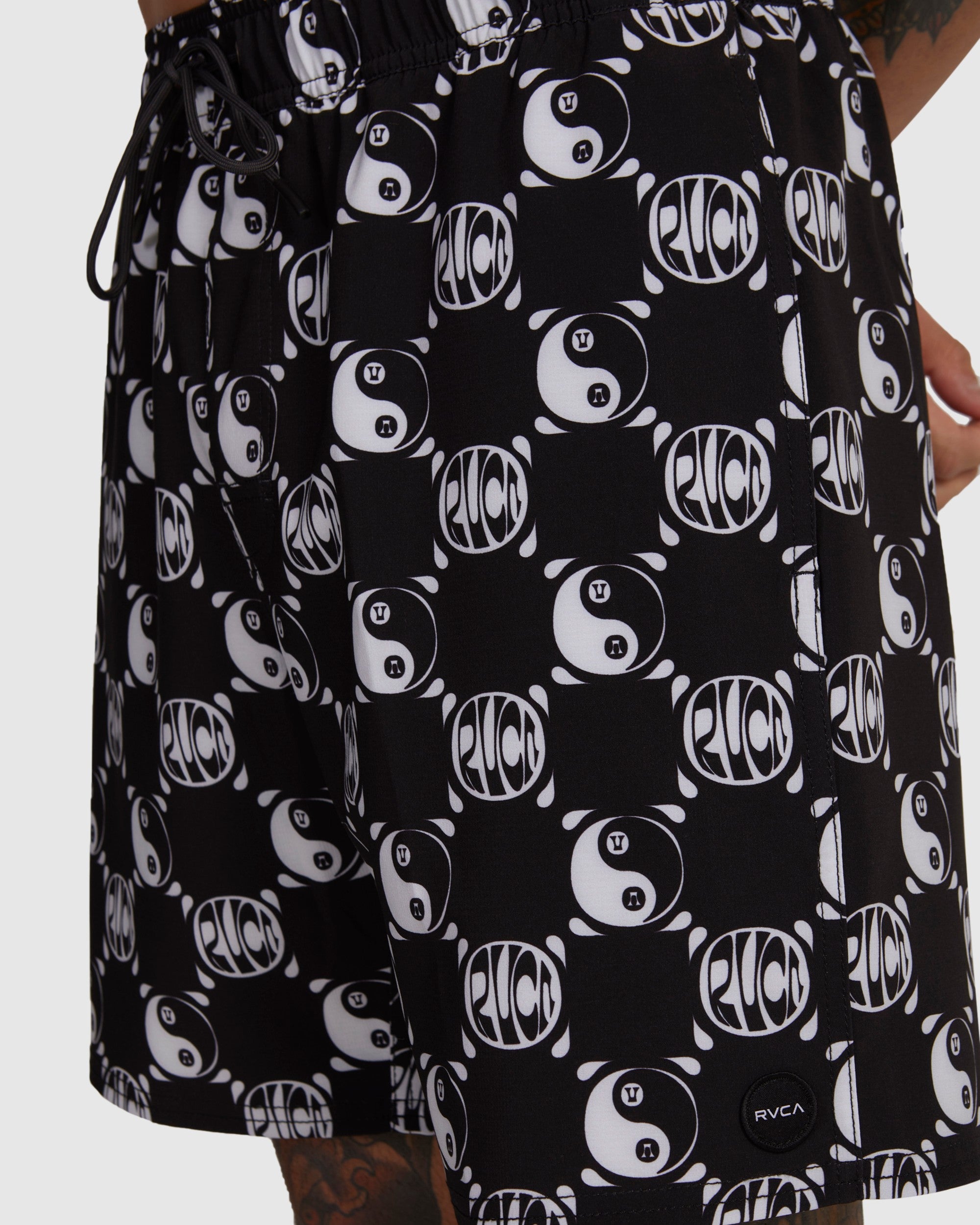 VA Pigment Elastic Waist Boardshorts 17"