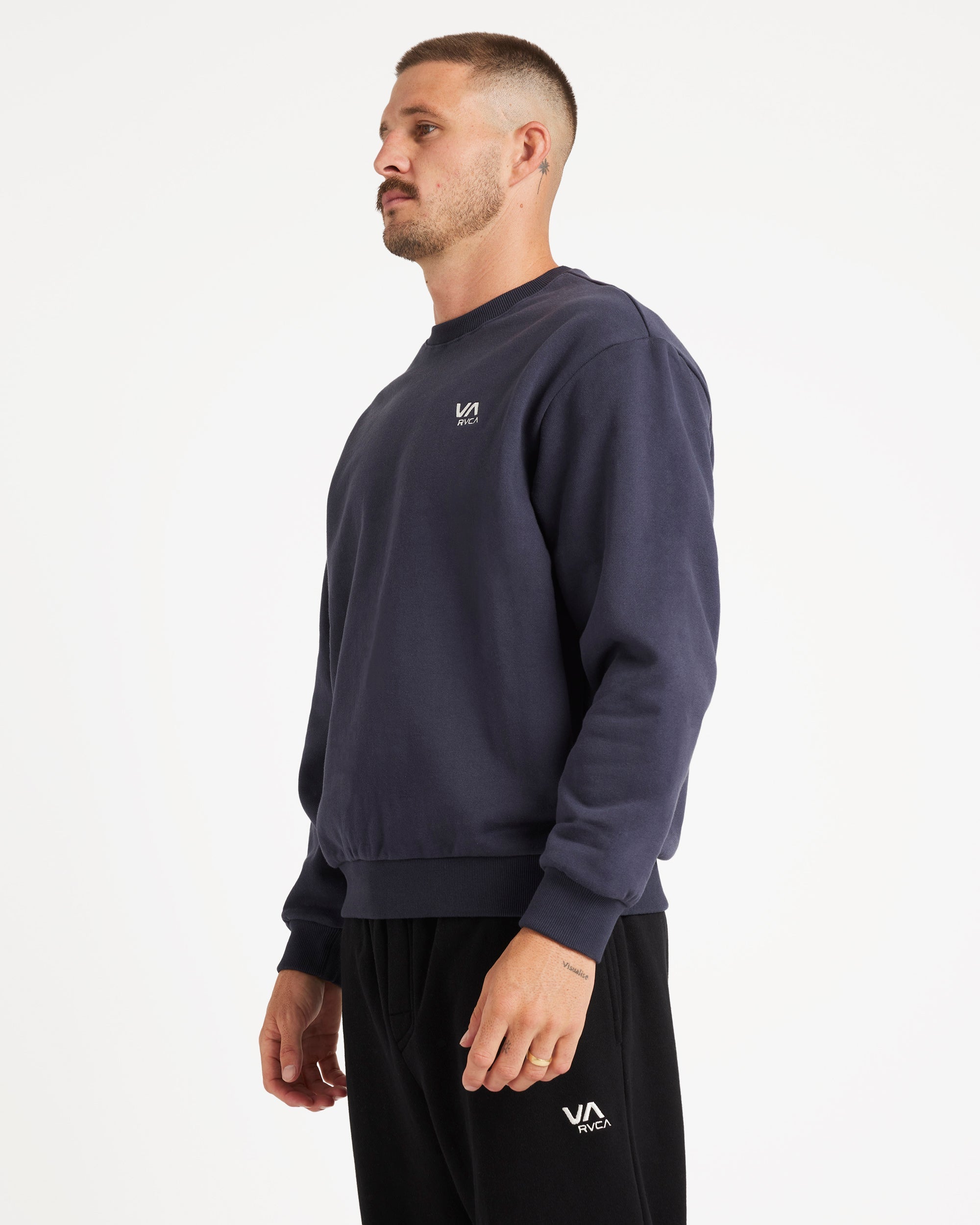 Mens VA Essential Crew