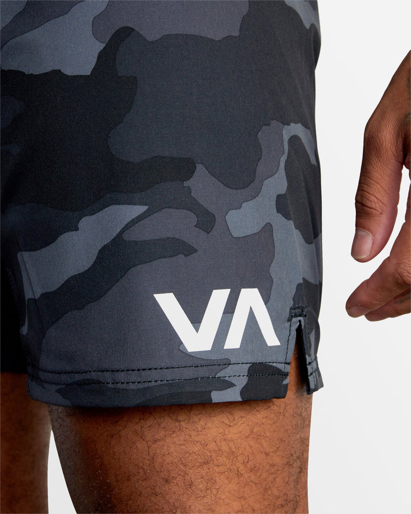Mens Fight Scrapper 17" Walkshorts
