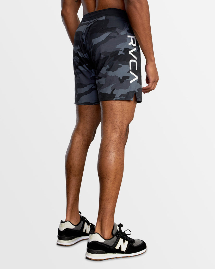 Mens Fight Scrapper 17" Walkshorts