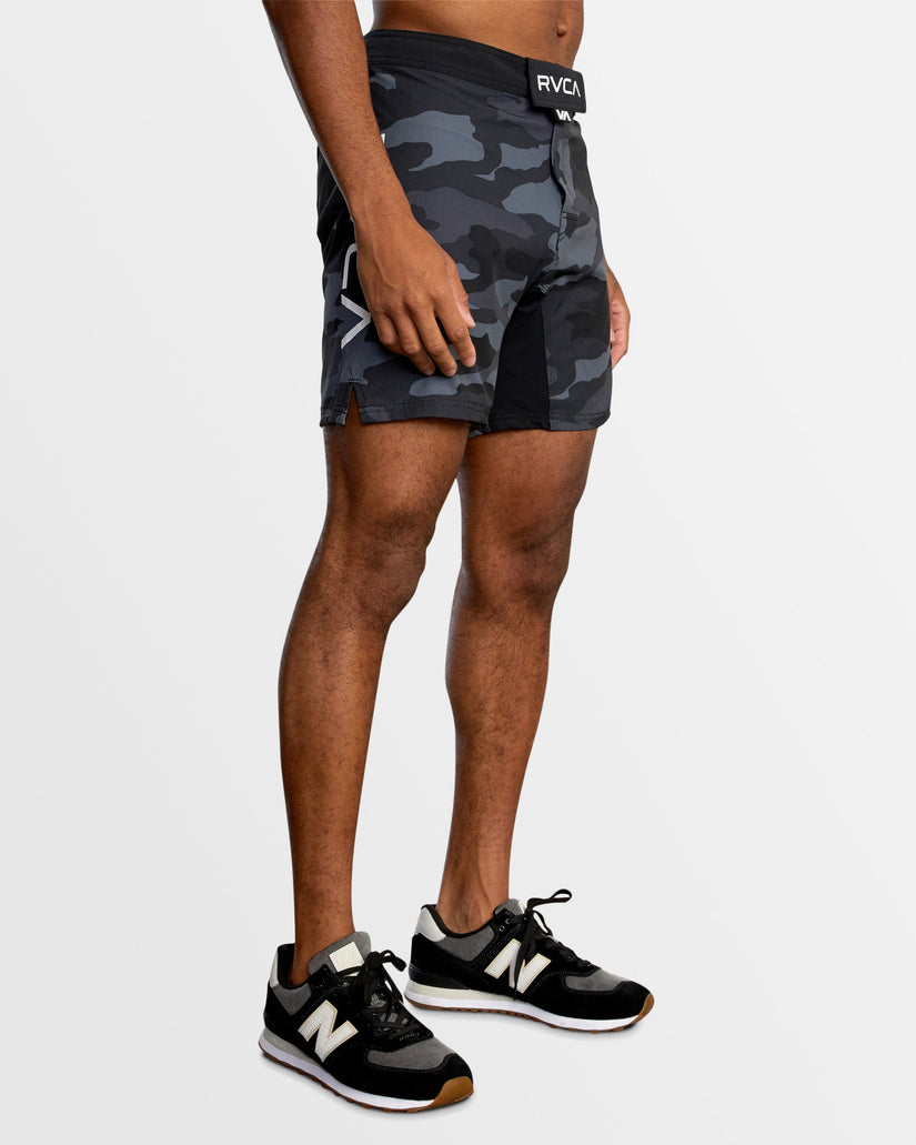 Mens Fight Scrapper 17" Walkshorts