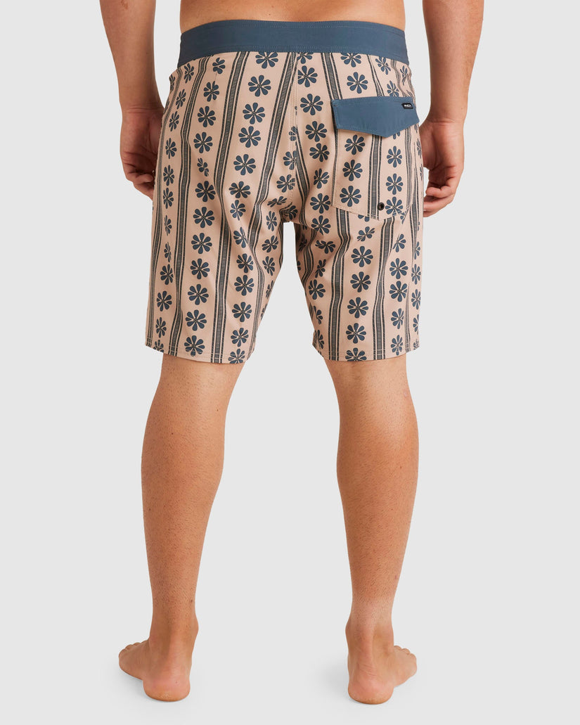 Mens Daisied 18" Boardshorts