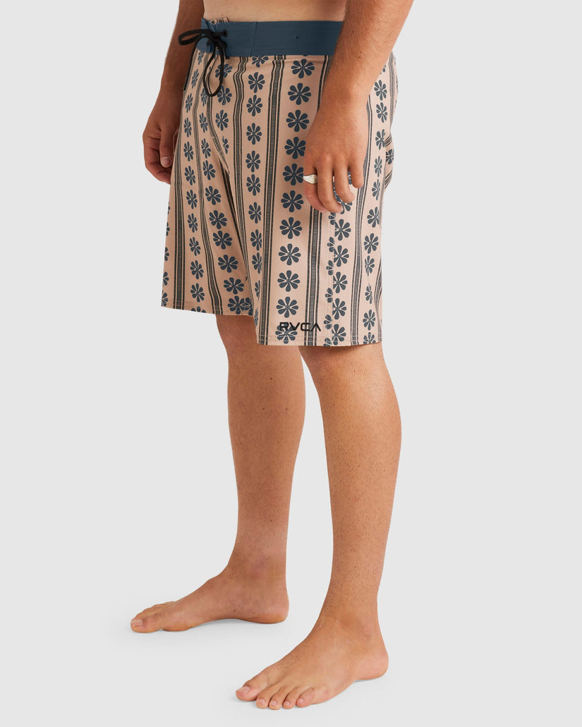 Mens Daisied 18" Boardshorts