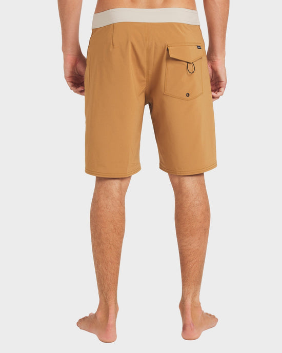 Mens Va Trunk Solid 19" Boardshorts