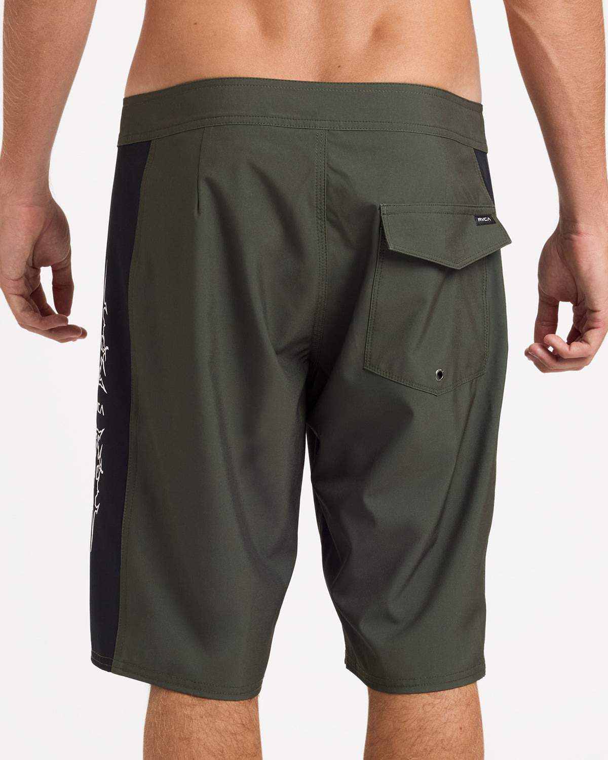 uvybs00163_rvca_fat_bck6