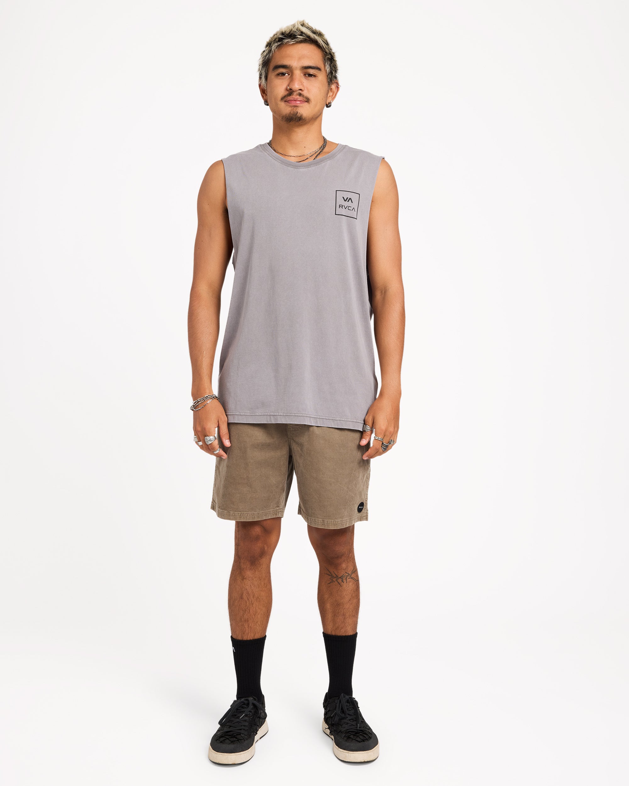 uvyzt00442_rvca_smk_frt9