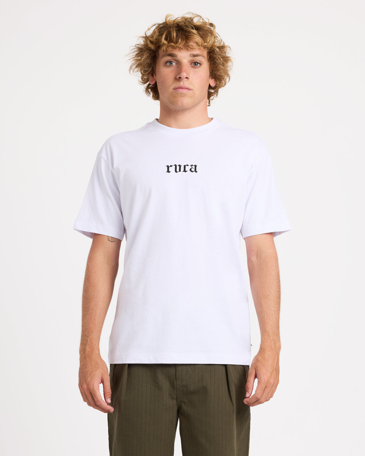 uvyzt01029_rvca_whti_frt1